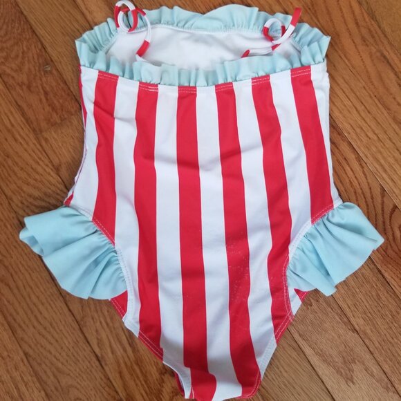 Girl's swimsuit 7Y - Picture 2 of 5